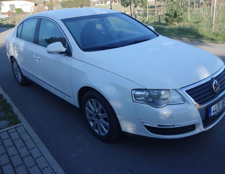 Volkswagen Passat 1