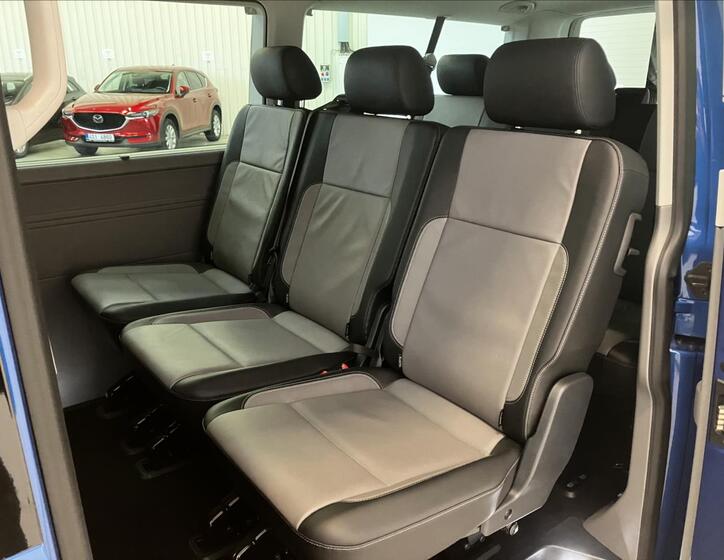 Volkswagen Caravelle 23