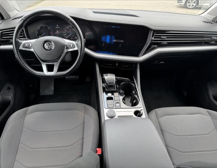 Volkswagen Touareg 13