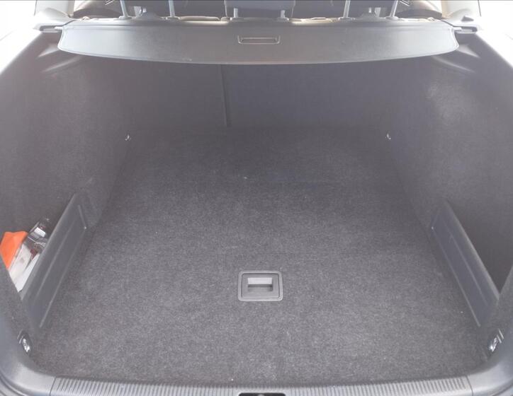 Volkswagen Passat 16