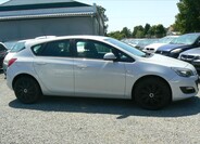 Opel Astra 8