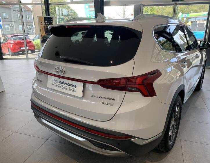 Hyundai Santa Fe 5