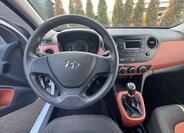 Hyundai i10 15