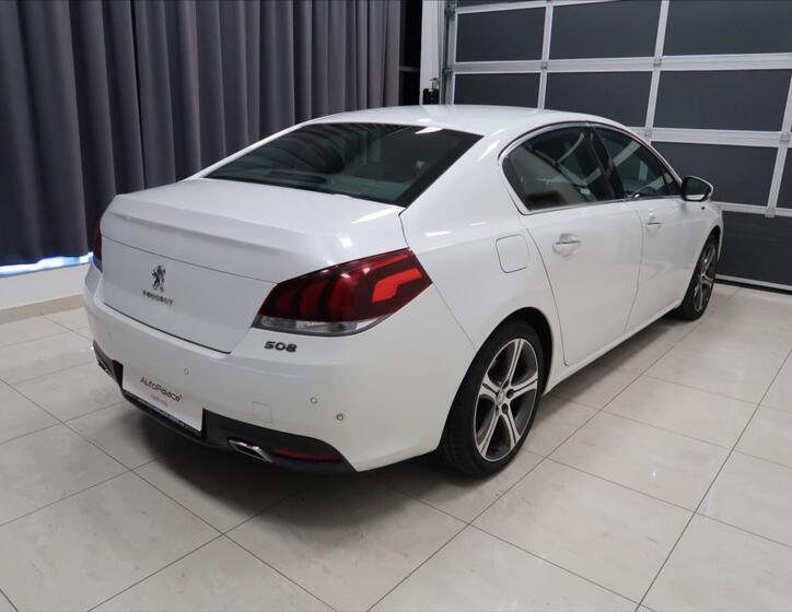 Peugeot 508 4