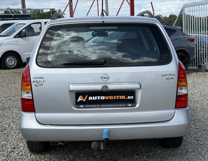 Opel Astra 6