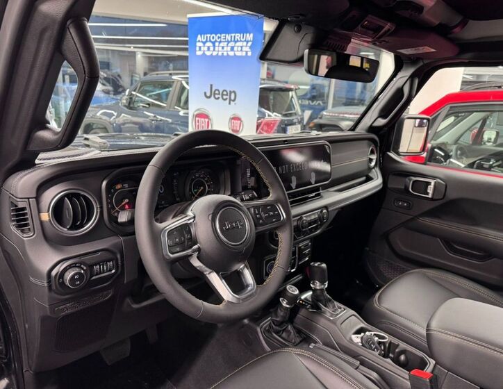 Jeep Wrangler 13