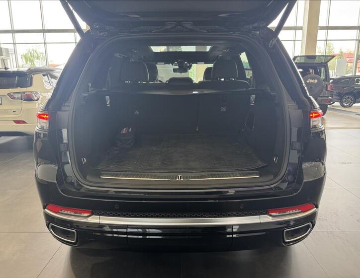 Jeep Grand Cherokee 6