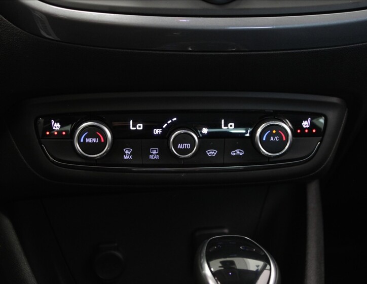 Opel Crossland X 13