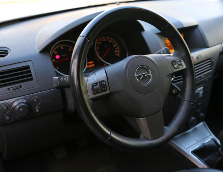 Opel Astra 16