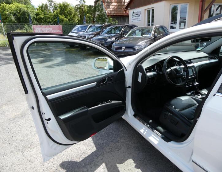 Škoda Superb 21