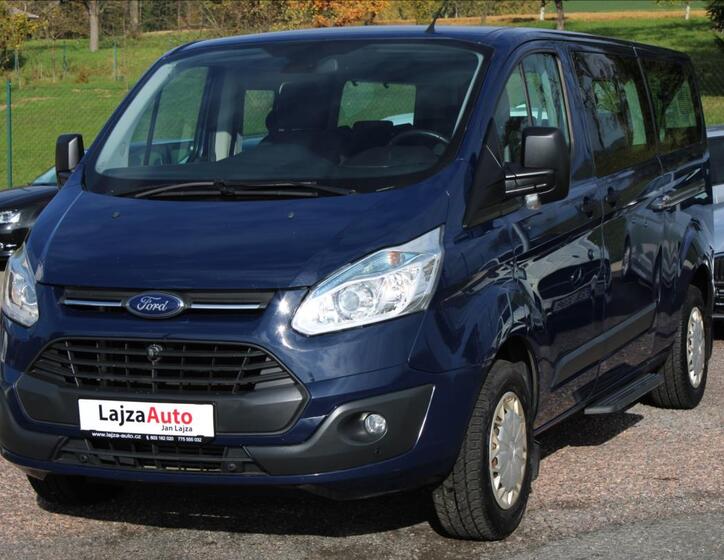 Ford Tourneo Custom 2