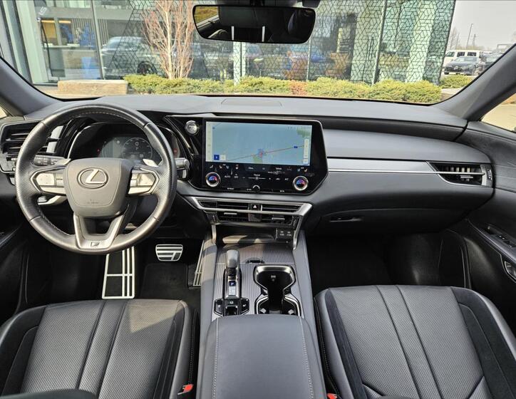 Lexus RX 500h 25