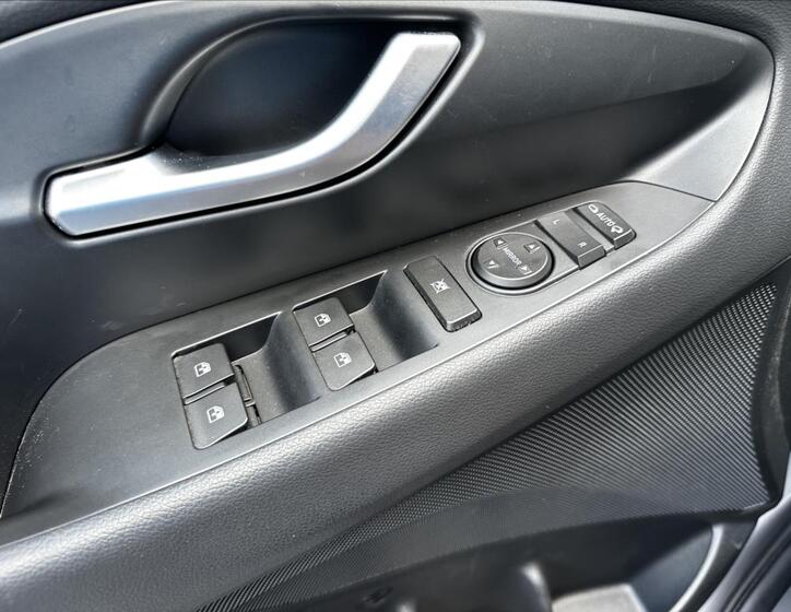 Hyundai i30 19