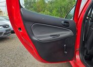 Peugeot 206 13