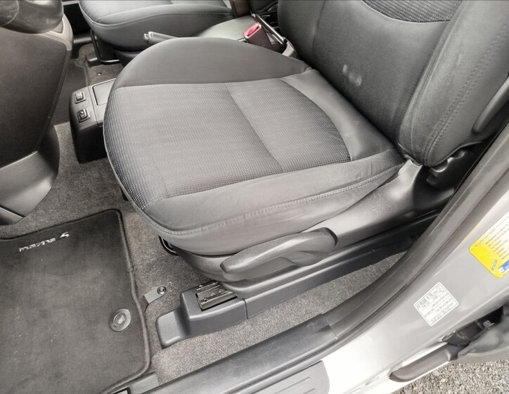 Mazda 5 13