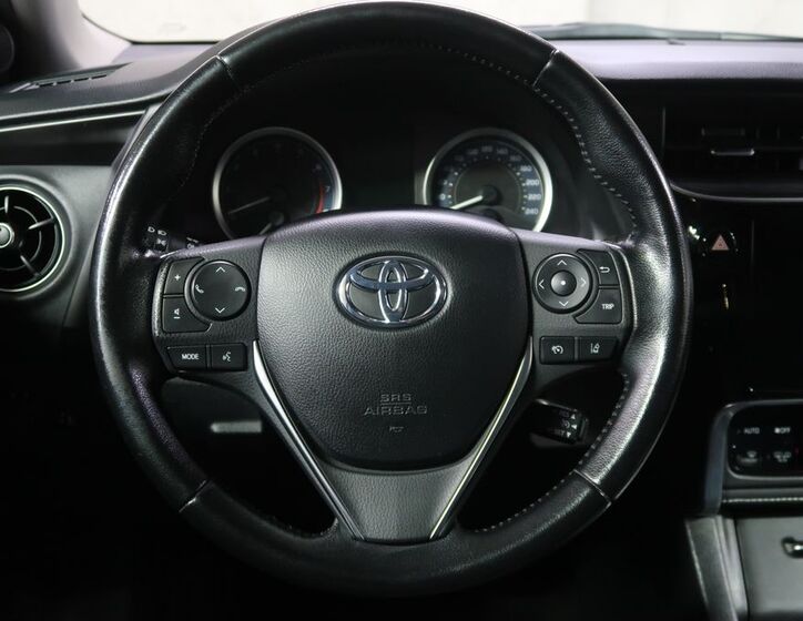 Toyota Corolla 15
