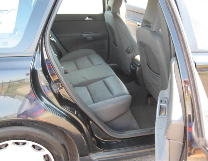 Volvo V50 10
