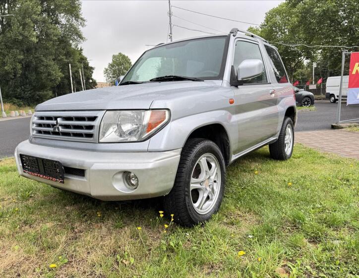 Mitsubishi Pajero Pinin 1