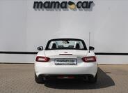 Fiat 124 Spider 6