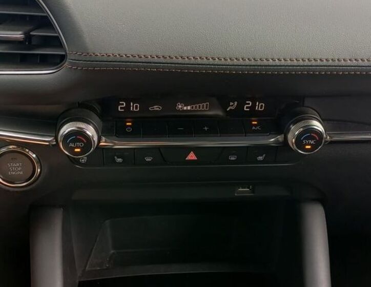 Mazda 3 6