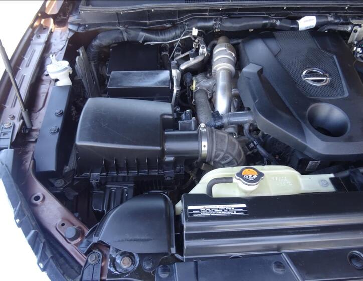 Nissan Navara 38