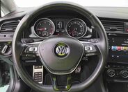 Volkswagen Golf 11