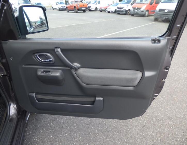 Suzuki Jimny 25