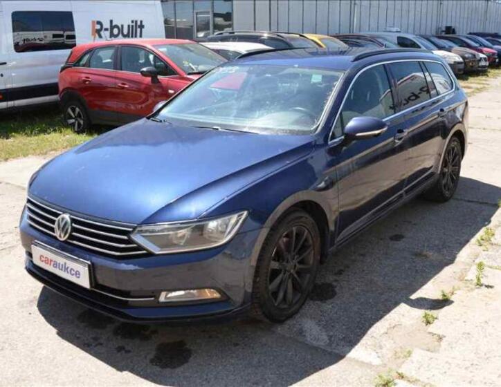 Volkswagen Passat 1