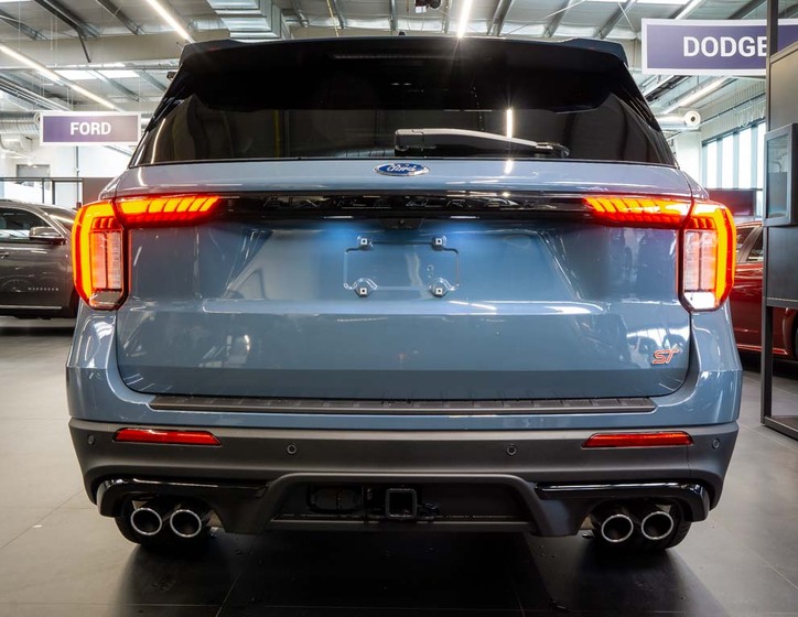 Ford Explorer 5