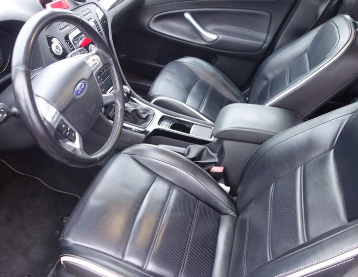 Ford Mondeo 18