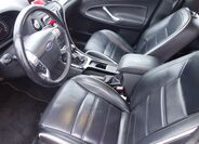 Ford Mondeo 18