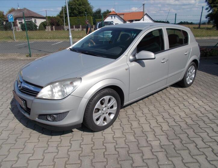 Opel Astra 4