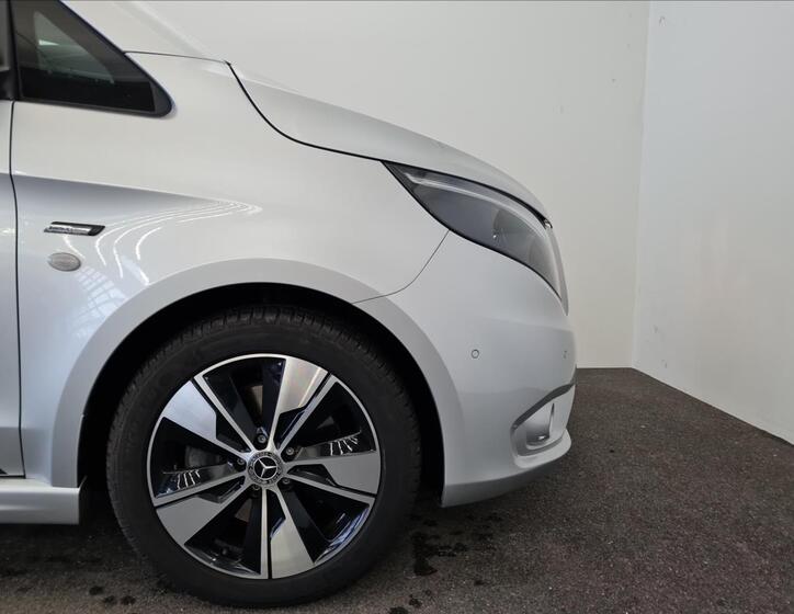 Mercedes-Benz Vito 21
