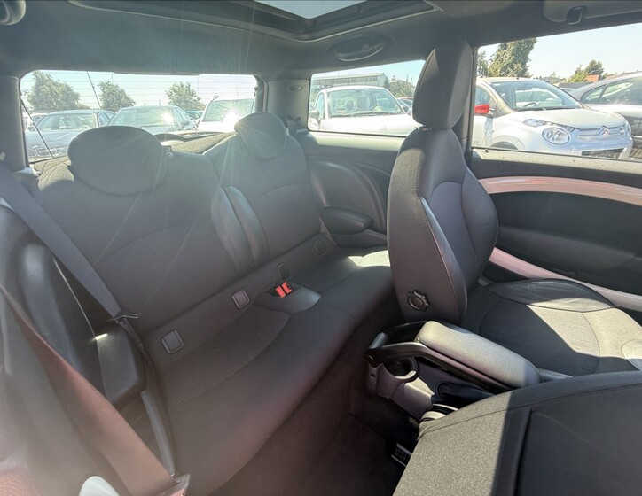 Mini Cooper 22