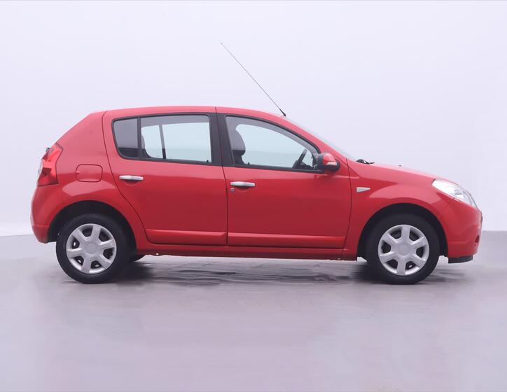 Dacia Sandero 8