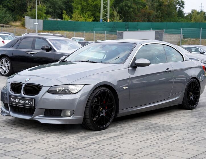 BMW Řada 3 2
