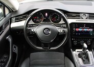 Volkswagen Passat 10