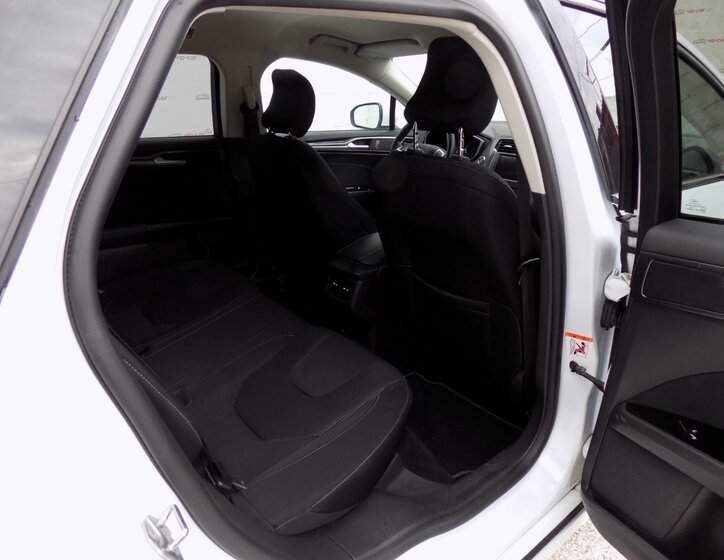 Ford Mondeo 19