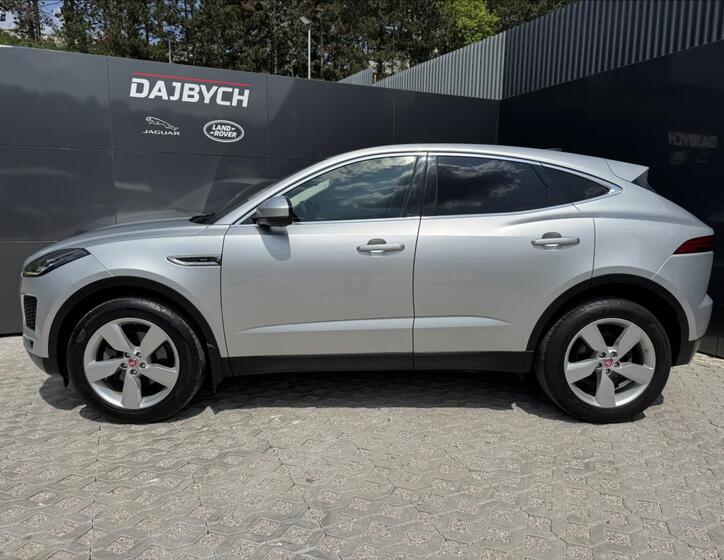 Jaguar E-Pace 5