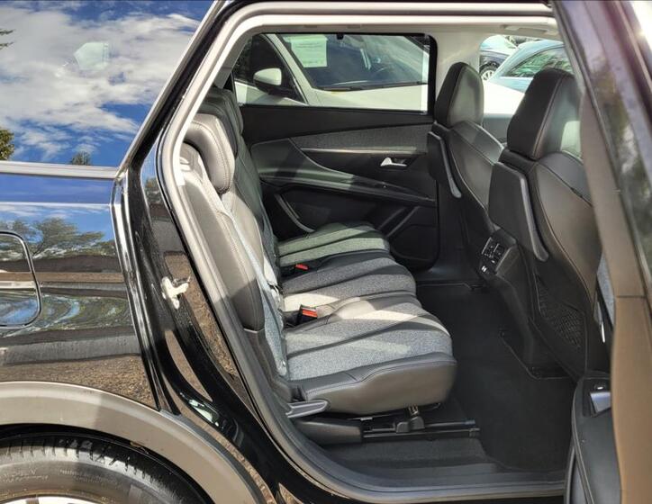 Peugeot 5008 16