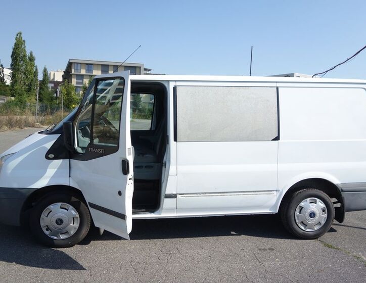 Ford Transit 14