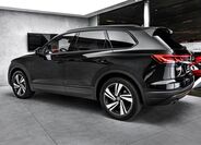 Volkswagen Touareg 7