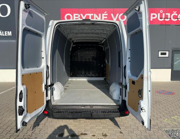 Renault Master 8