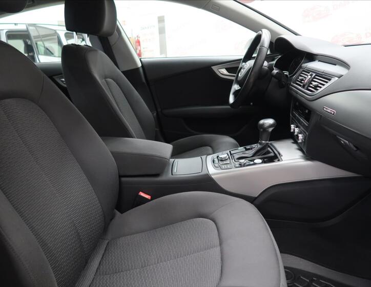 Audi A7 13