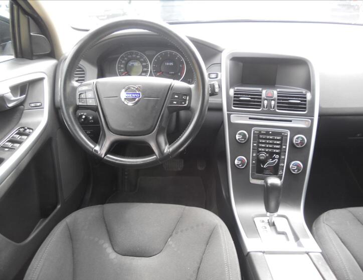Volvo XC60 13