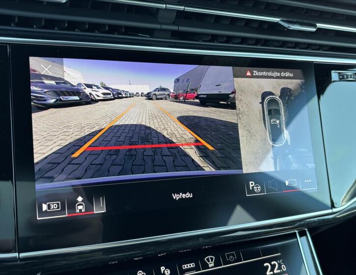 Audi Q8 42
