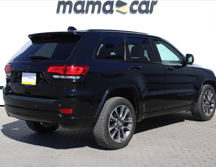 Jeep Grand Cherokee 2