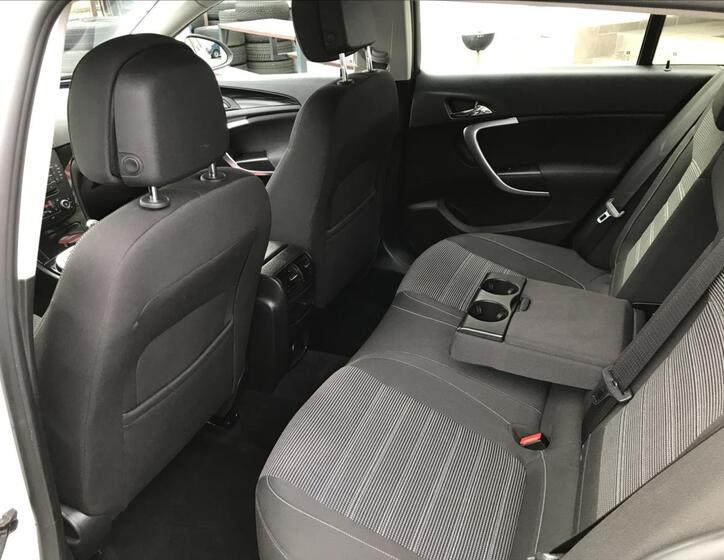 Opel Insignia 8