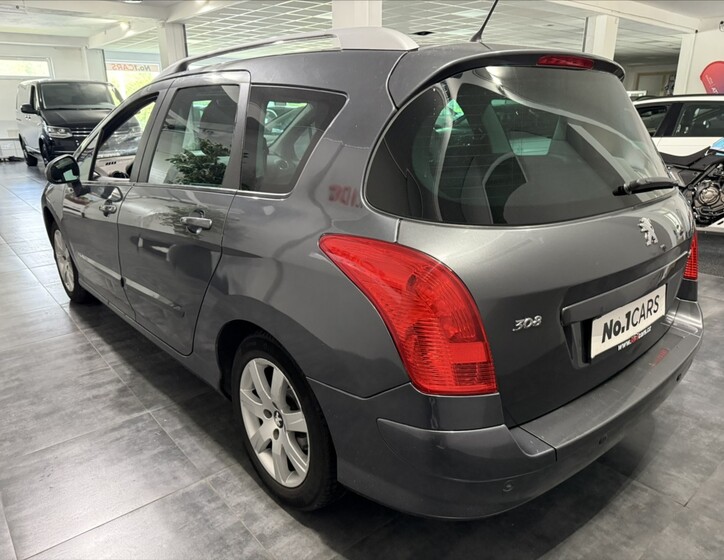 Peugeot 308 4