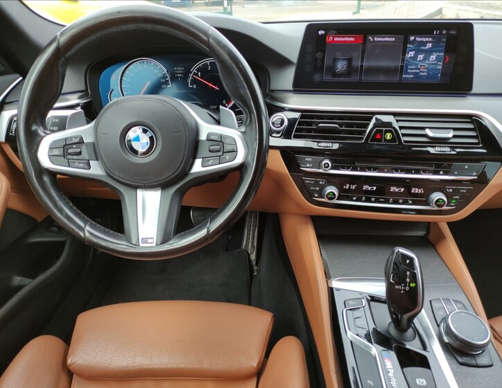 BMW Řada 5 7